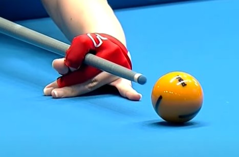 BILLIARD-PLAY
