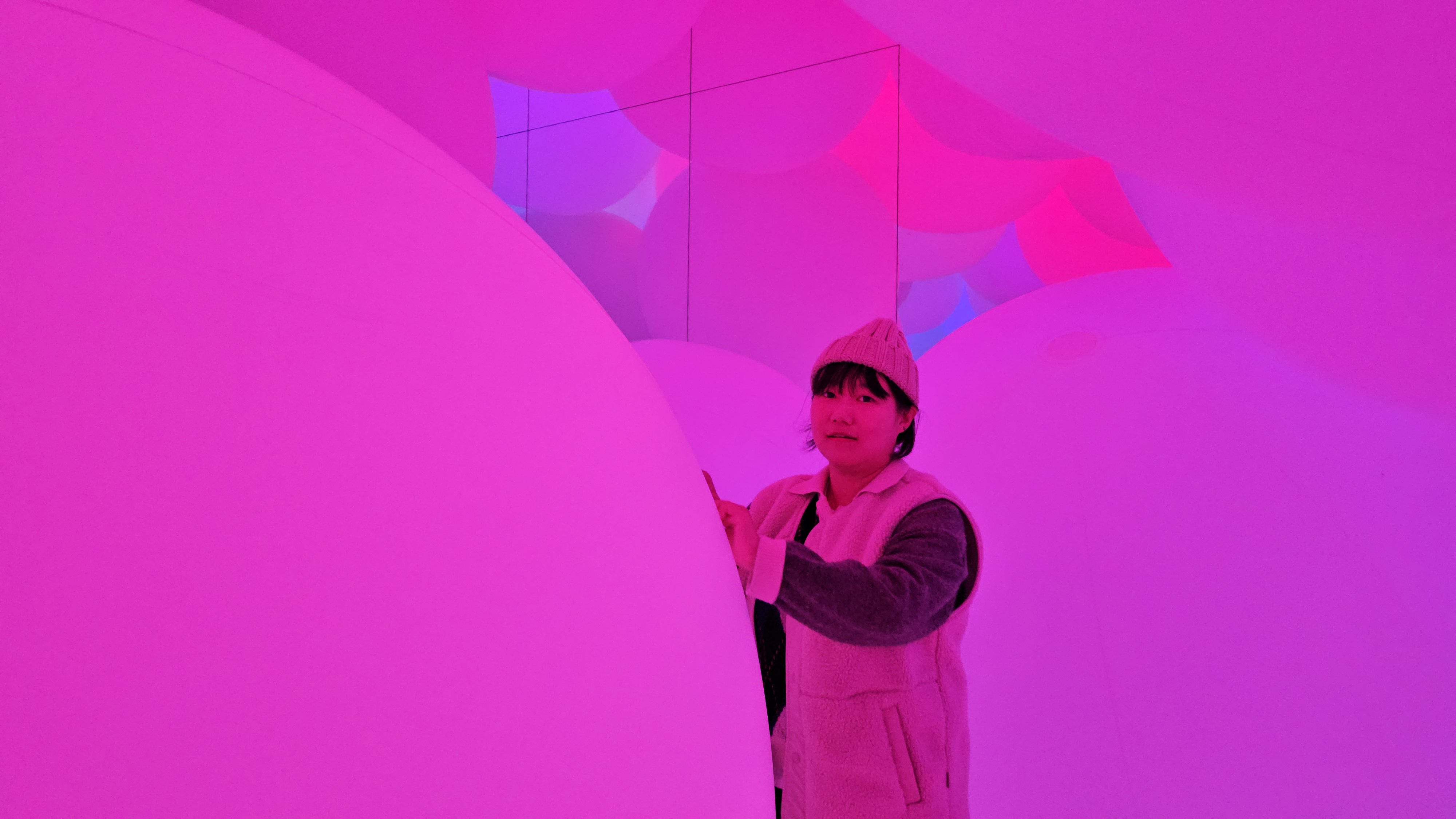 볼이랑 찍은 사람