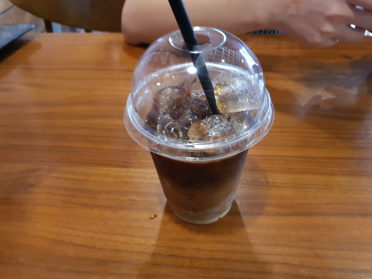 호치민 빈탄군 로컬 음식점 QUAN CO UT - 베트남 연유 커피(CA PHE SUA DA)