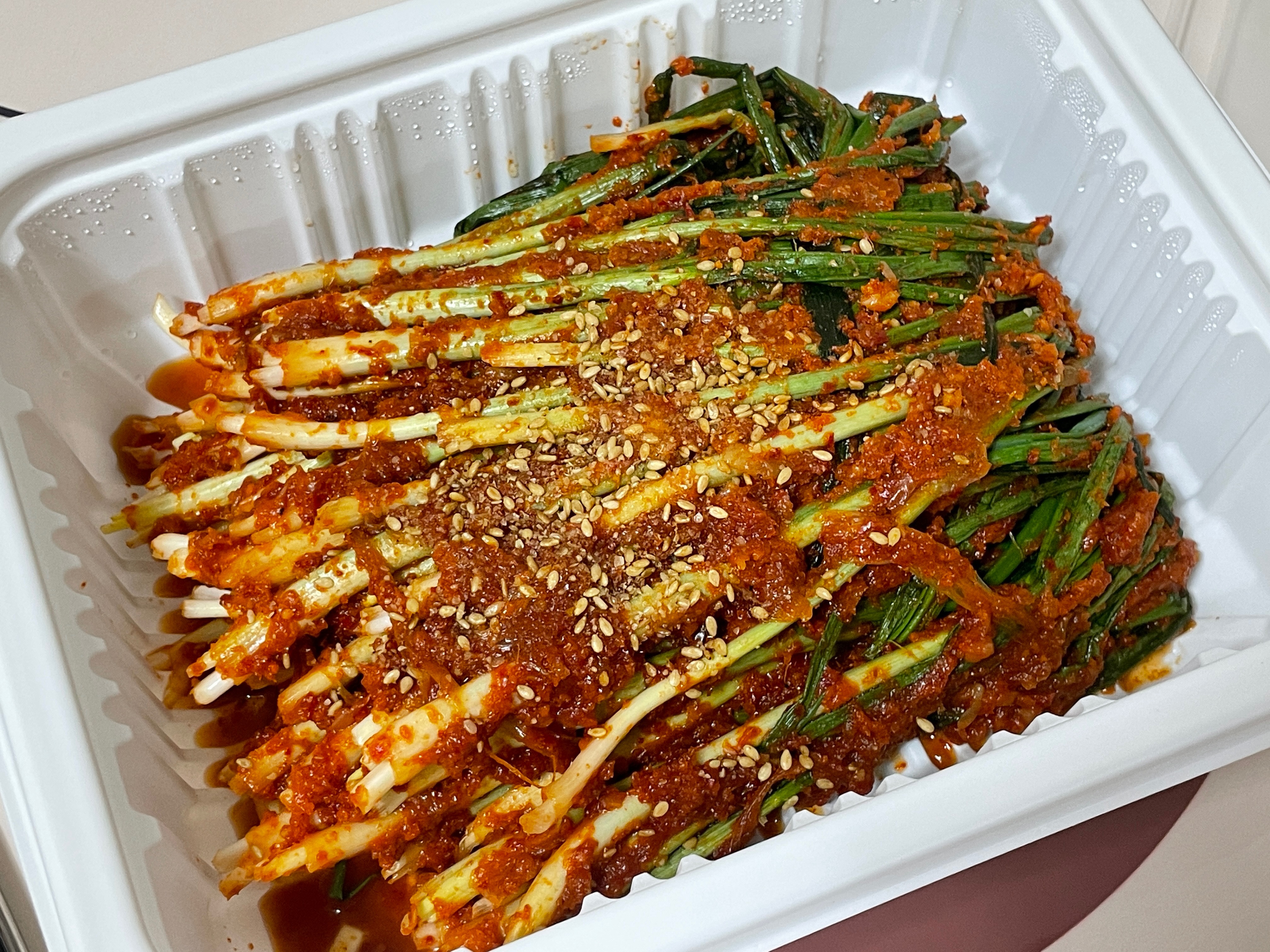  [공원칼국수] 파김치, 안사고는 못 배기는 깔끔한 매운맛!