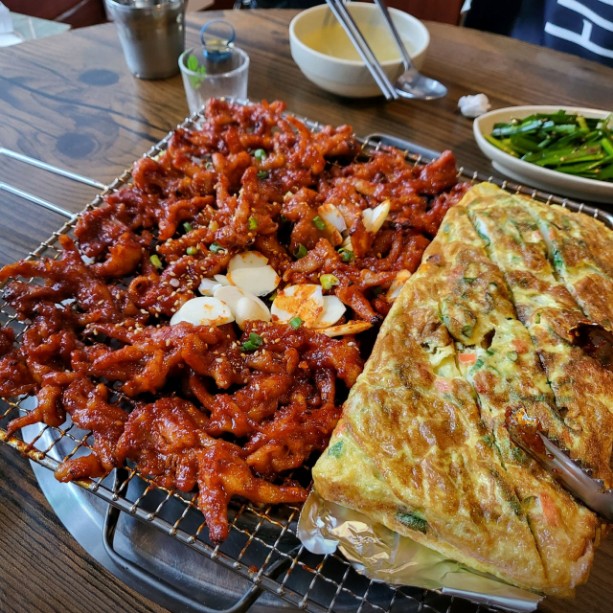 애리꼼닭발 메뉴 이미지