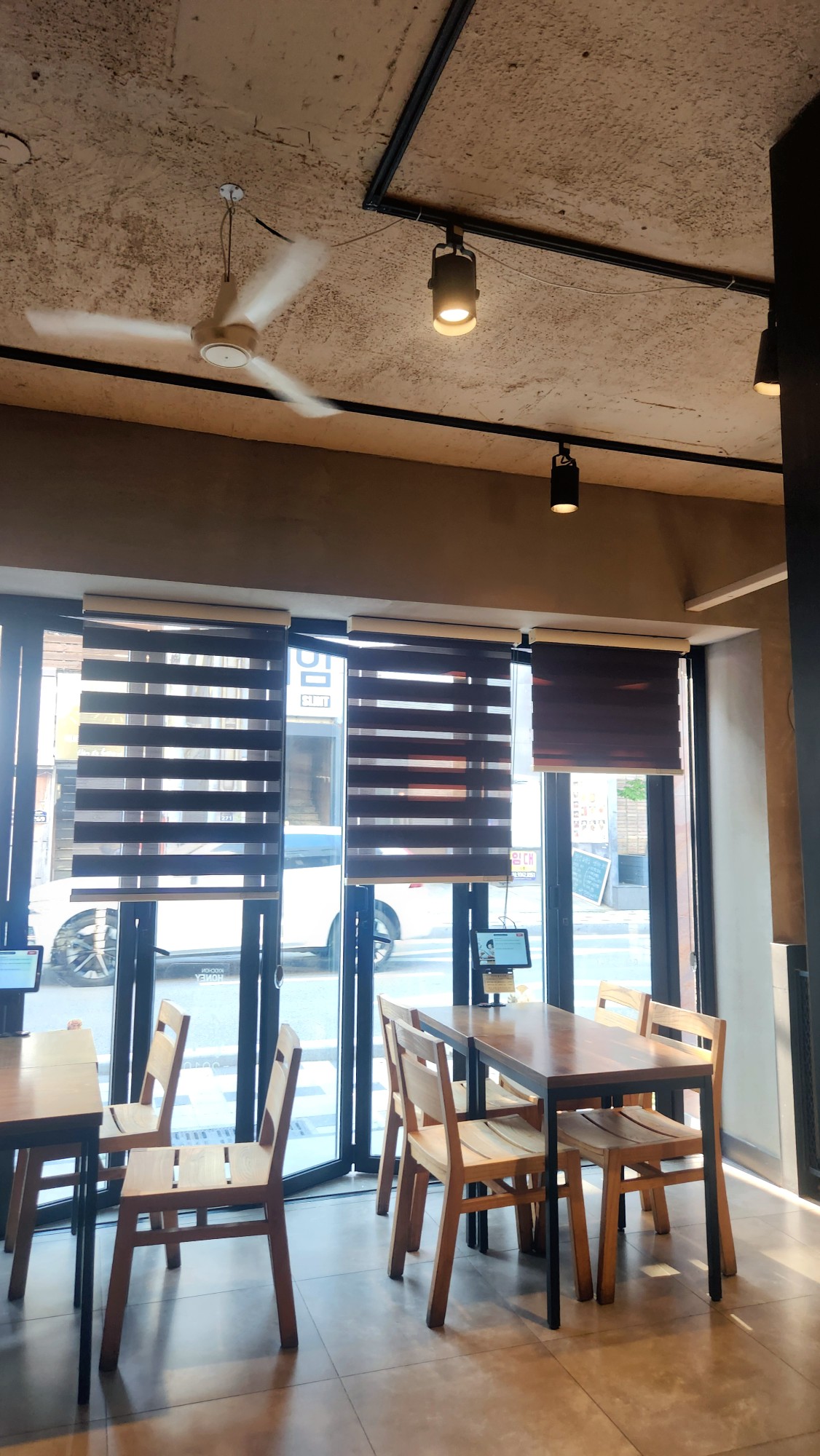 교촌치킨 부산대점 사진 3