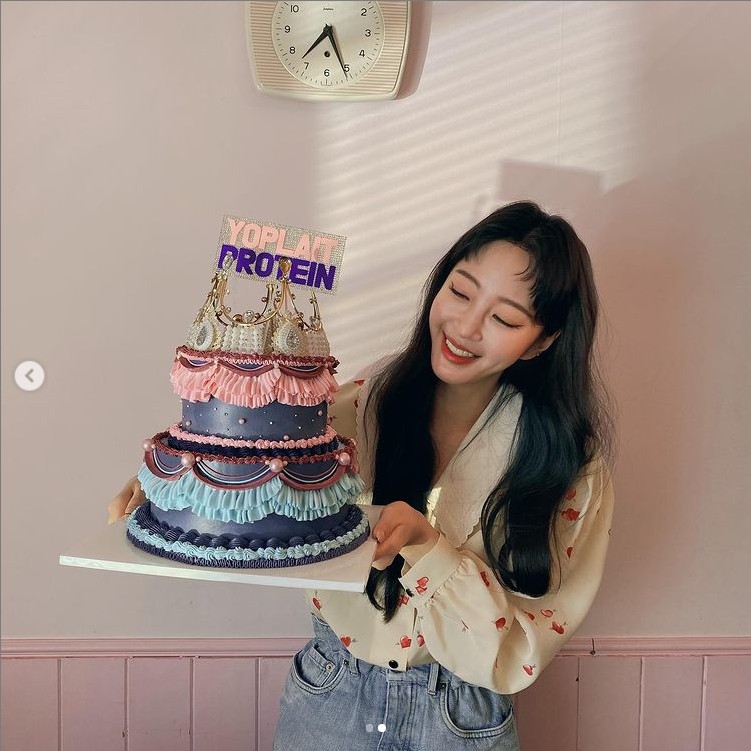  한예슬 / 한예슬 인스타그램 블라우스