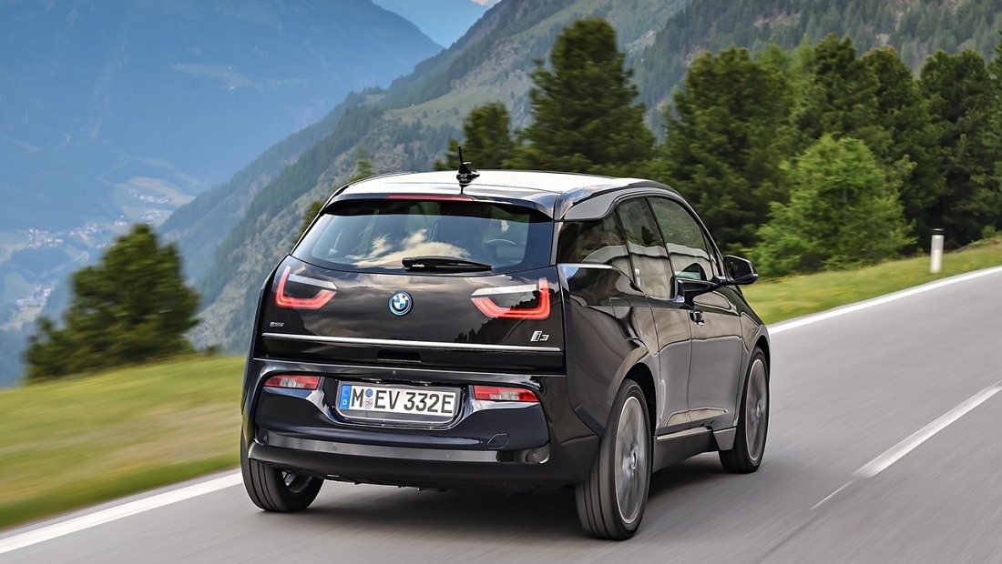 2020년식 BMW I3 F/L 뒷면 출처 다음자동차