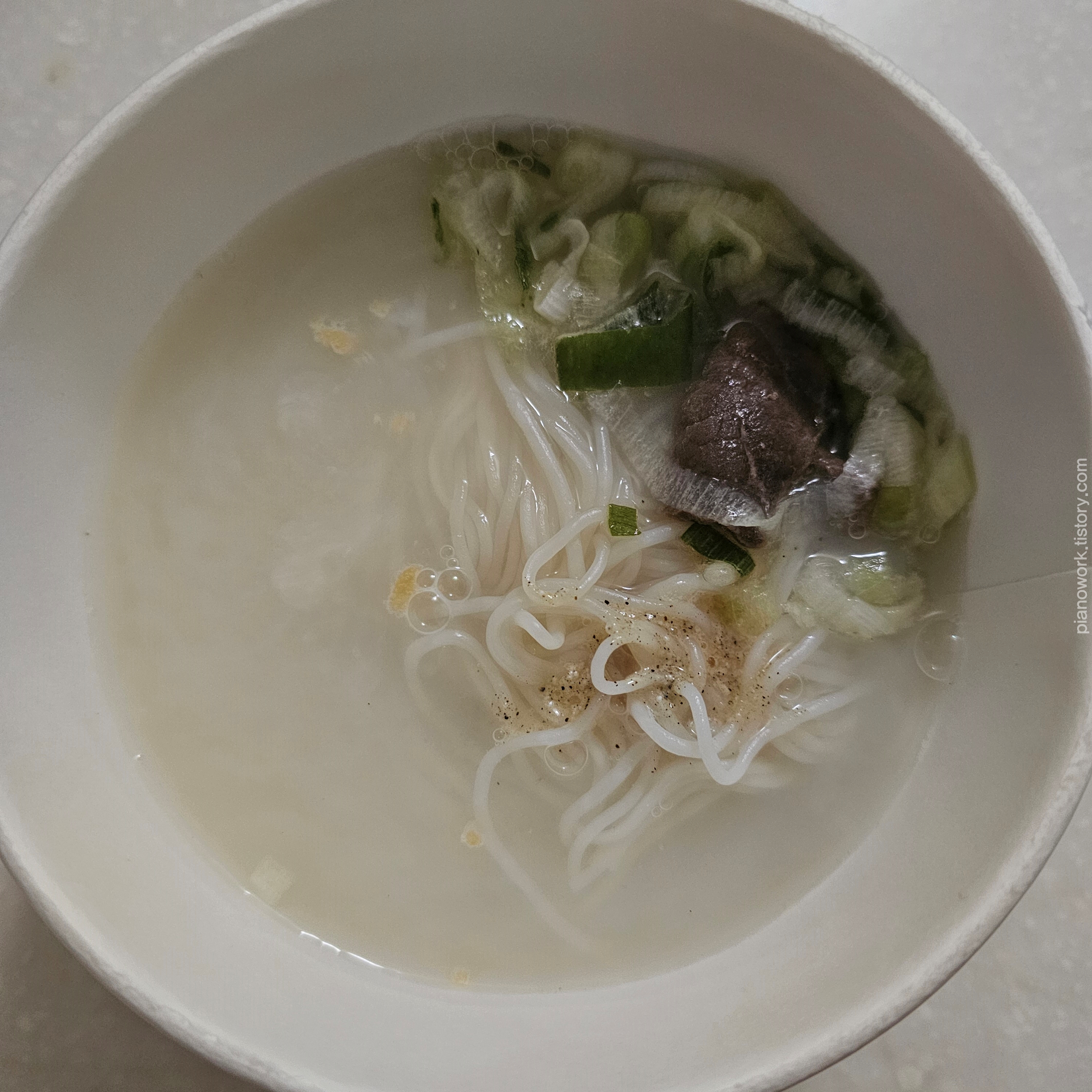 세이면 진한 곰탕면 - 조리