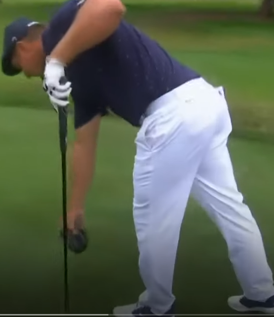 망가진 순간을 재현하다