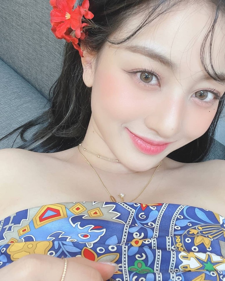  트와이스 지효 인스타그램 셀카 사진들 모음 2105