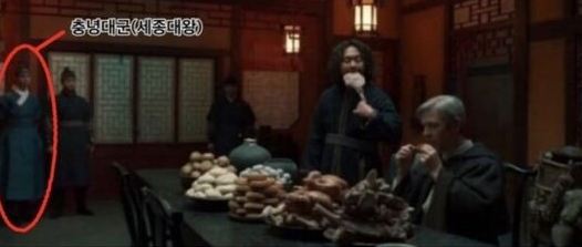  조선구마사 폐지, 드라마를 통한 매국을 자행했던 매국구마사, 돈주니까 촬영했다. 돈되니까 매국했다 그리 살면 안된다. 박계옥 작가란 인간은 누구인가?