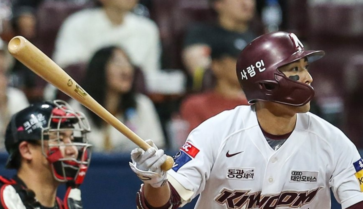 이정후 100안타, KBO 최연소 7시즌 연속 달성! - 이정후 100안타, KBO 최연소 7시즌 연속 달성! 이정후 100안타, KBO 최연소 7시즌 연속 달성! - 이정후 100안타, KBO 최연소 7시즌 연속 달성!