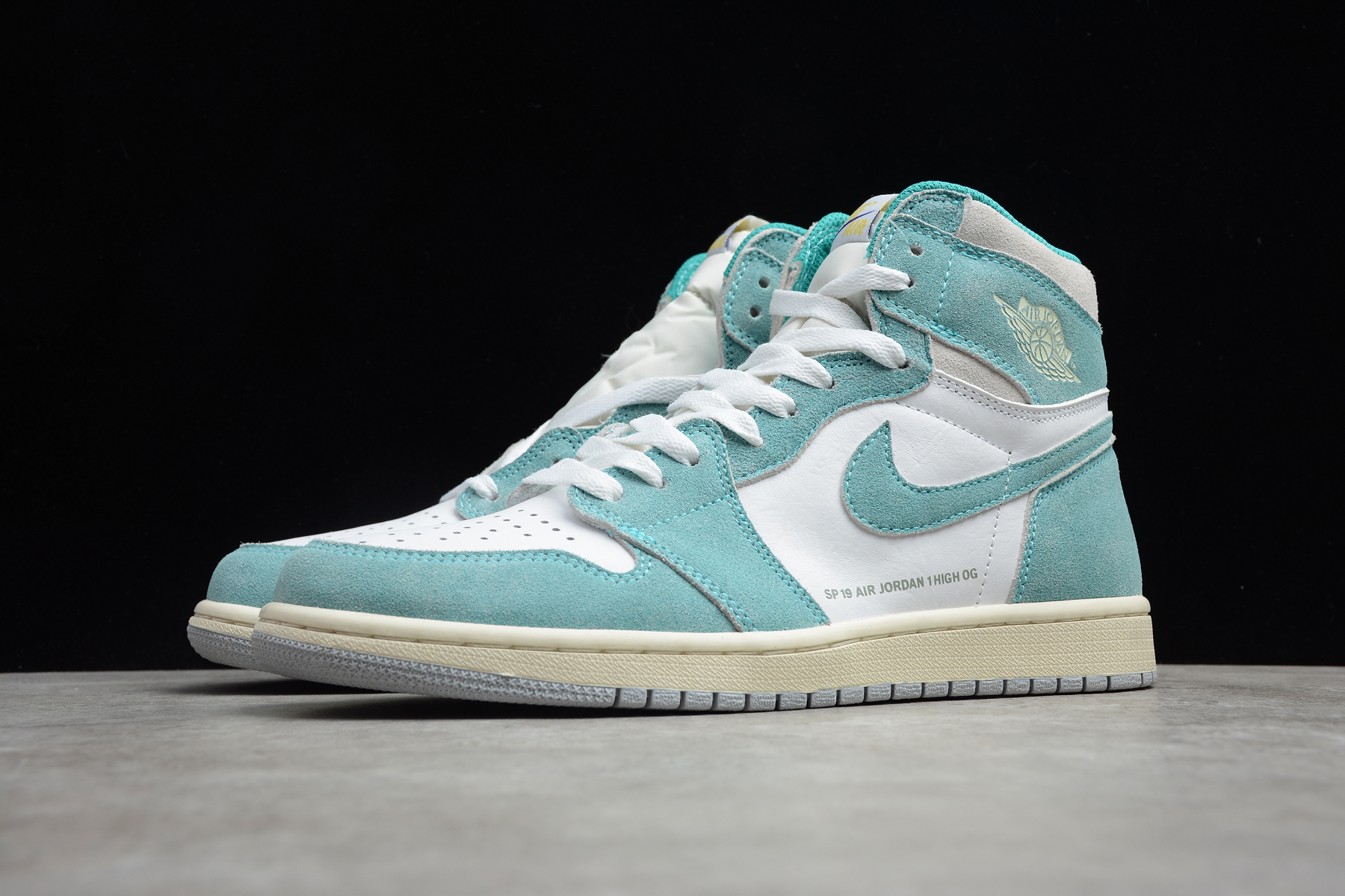  [NIKE] 나이키 에어 조던1 레트로 하이 OG 터보그린 TURBO GREEN 555088-311