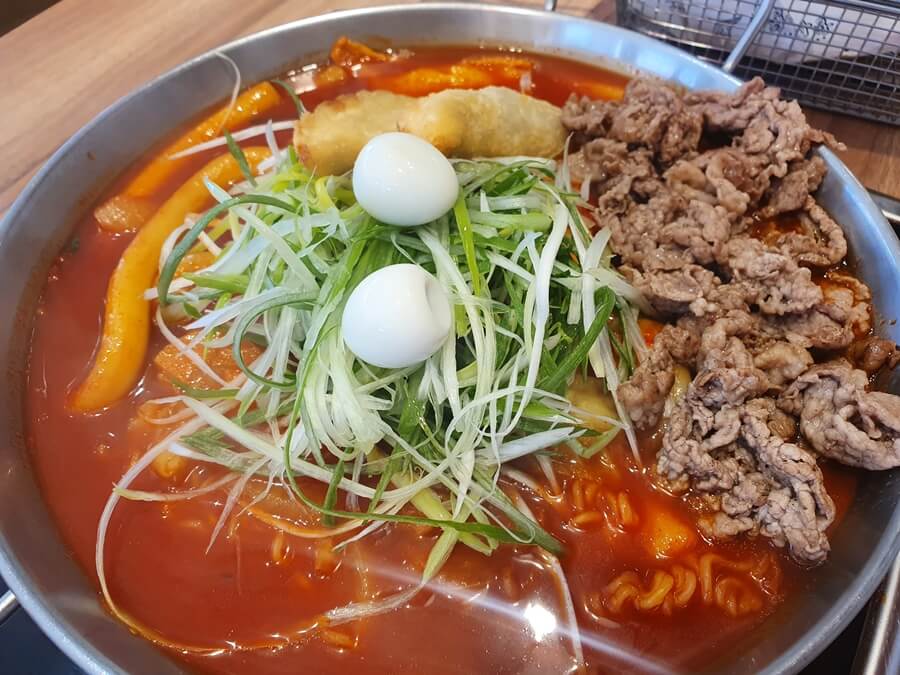 차돌박이-떡볶이