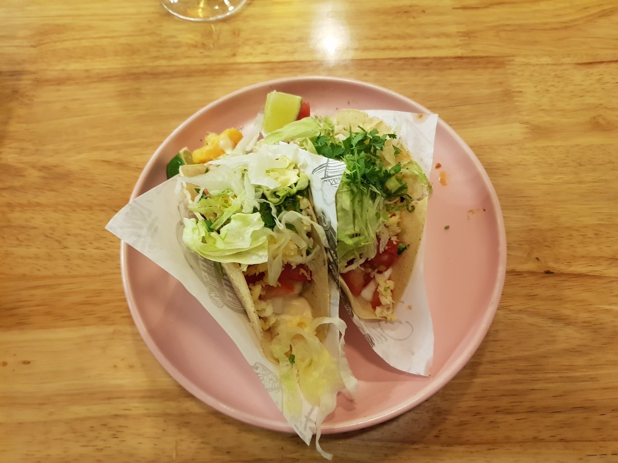 호치민 맛집 멕시칸 식당 Tacos Fuego - Tacos Grilled Chicken & Tacos Classic Beef
