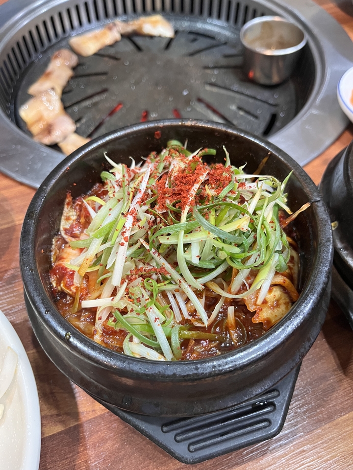 큰솔가김치짜글I