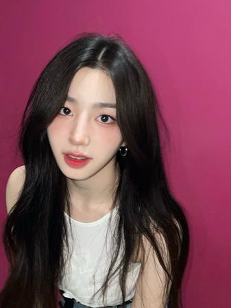 태어난 년도,생일도 똑같은데 공통점도 너무 많아서 운명인건가 싶은 여돌 | 인스티즈