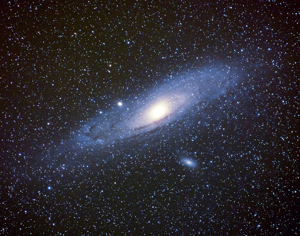 안드로메다 은하의 모습