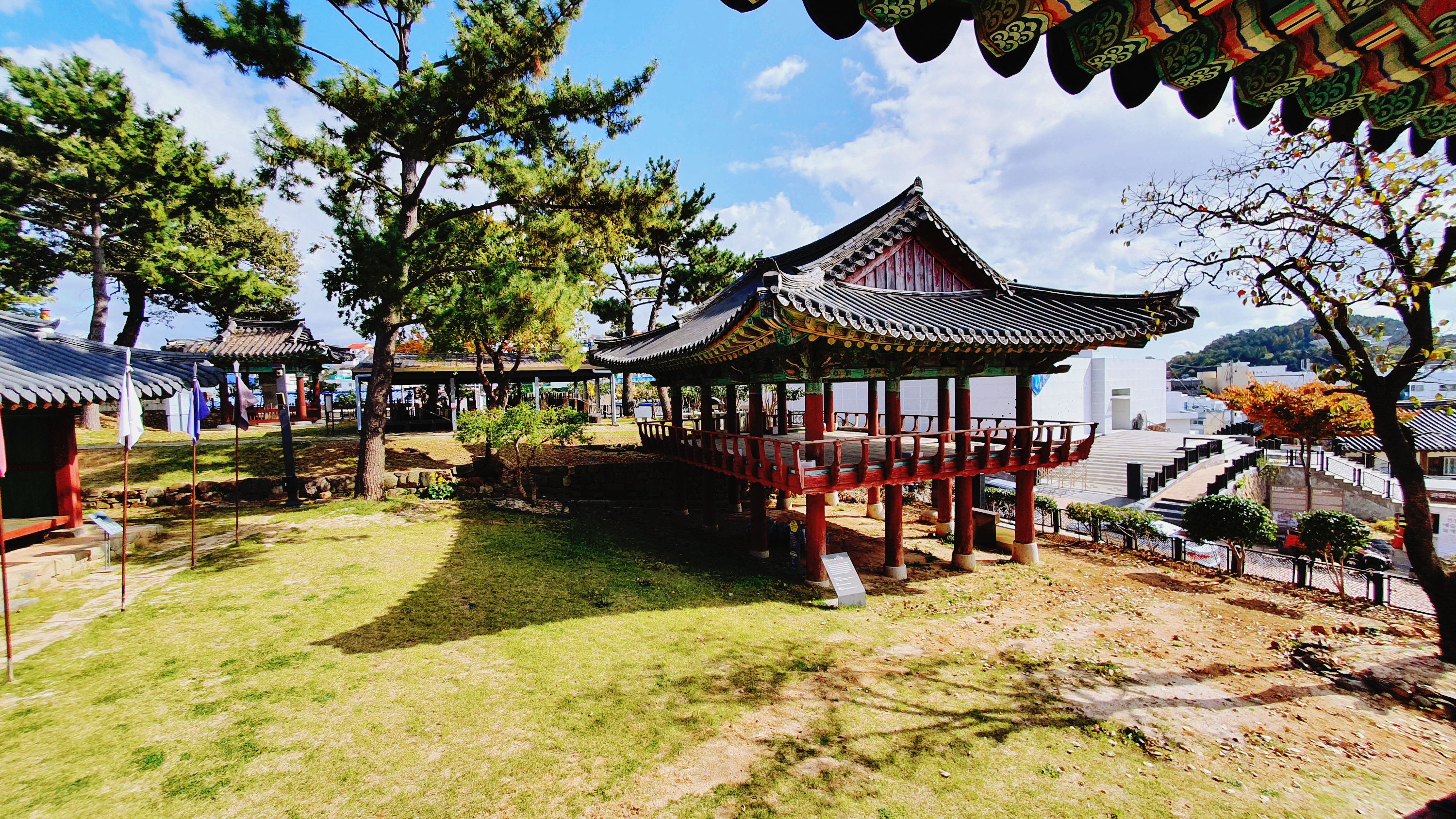 통영 가볼만한 곳 베스트 4. 삼도수군통제영 