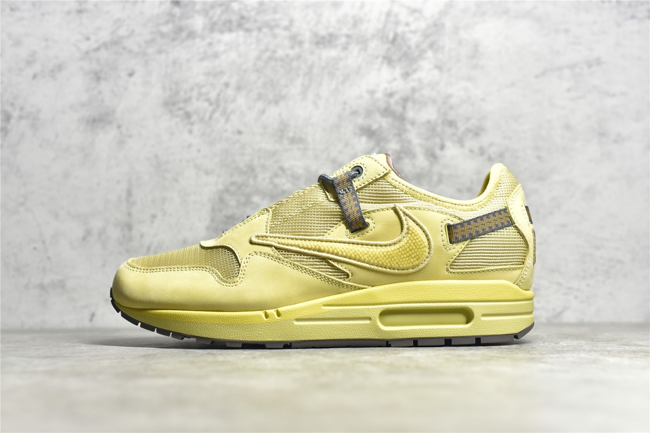  [NIKE x TRAVIS SCOTT] SG 나이키 X 트래비스 스캇 에어 맥스1 칵투스 잭 새턴 골드 SATURN GOLD DO9392-700