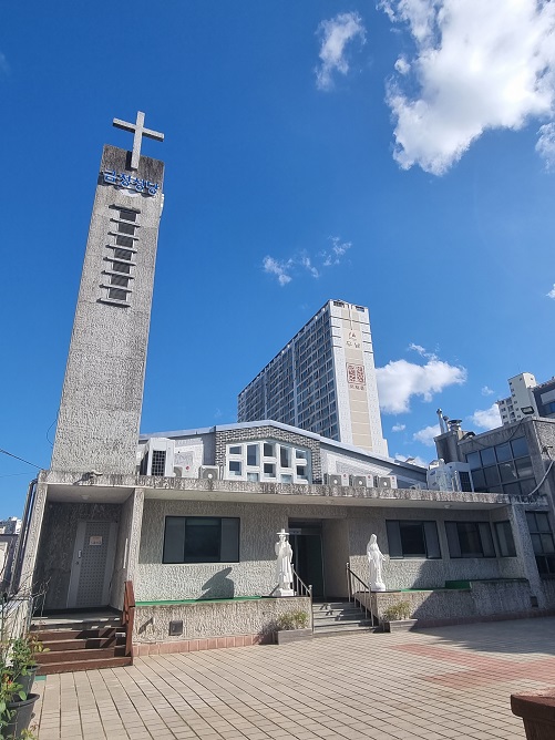 부산 금정성당 교육관