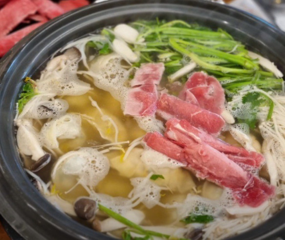 생생정보 스타밥집 원미경 고양 장&amp;조개칼국수 만두전골 맛집