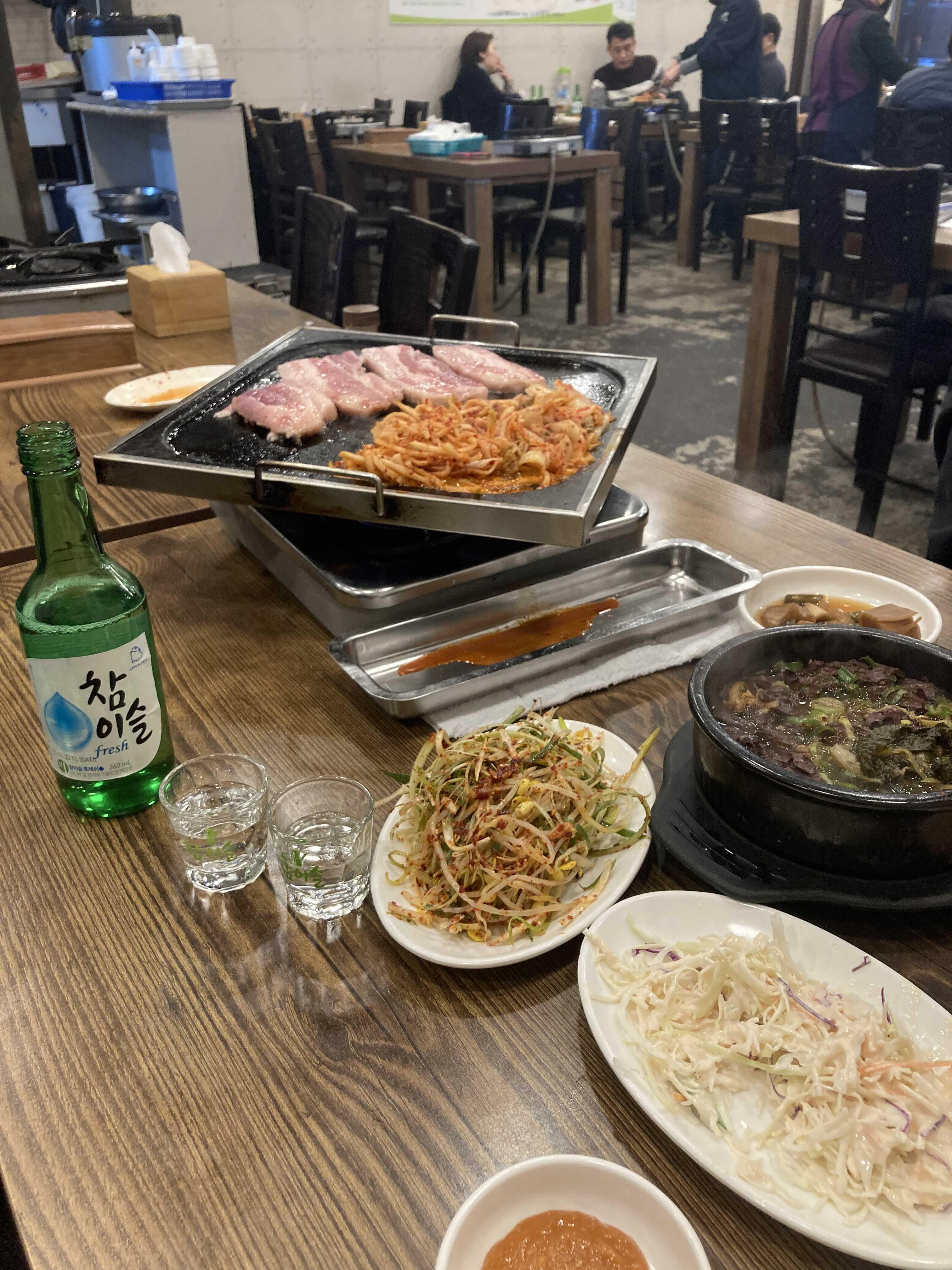 돌판삼겹살머내 대표 사진