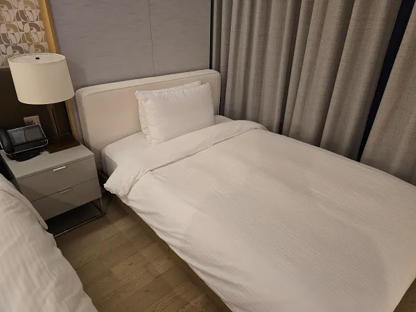 싱글 침대