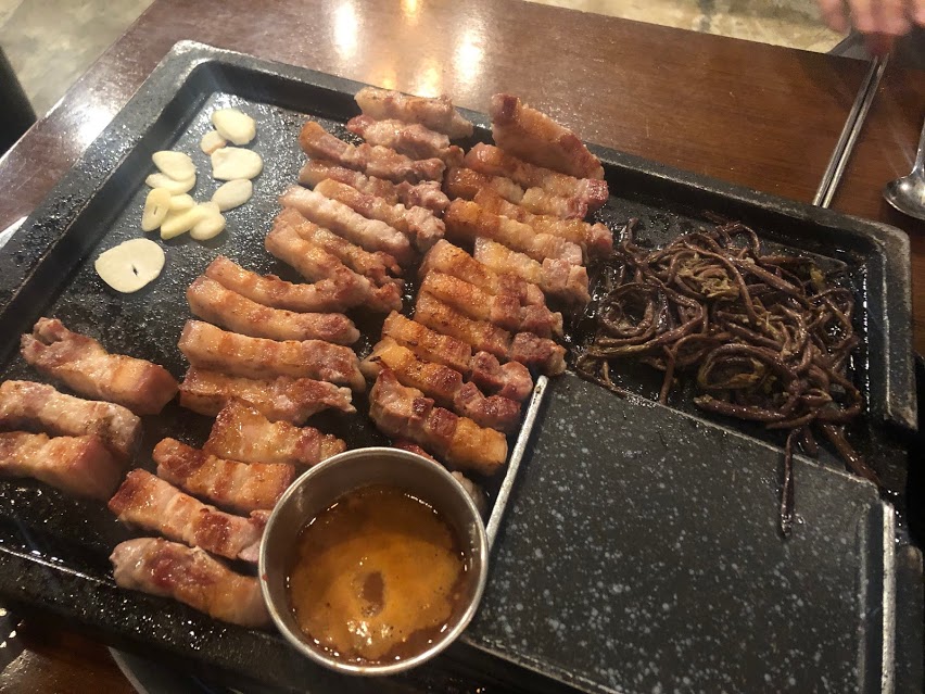  수원 인계동 제주 암돼지 오겹살 돼지고기 구이집 : 옵데가