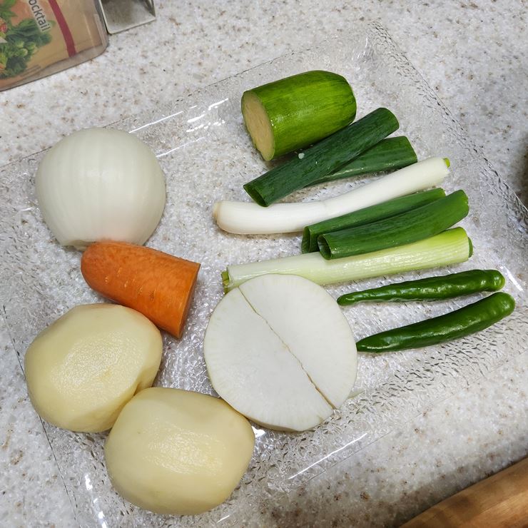 닭볶음탕 황금레시피 깔끔만 국물맛의 닭도리탕 맛있게 만드는 법 - 파인리뷰 닭볶음탕 황금레시피 깔끔만 국물맛의 닭도리탕 맛있게 만드는 법 - 파인리뷰