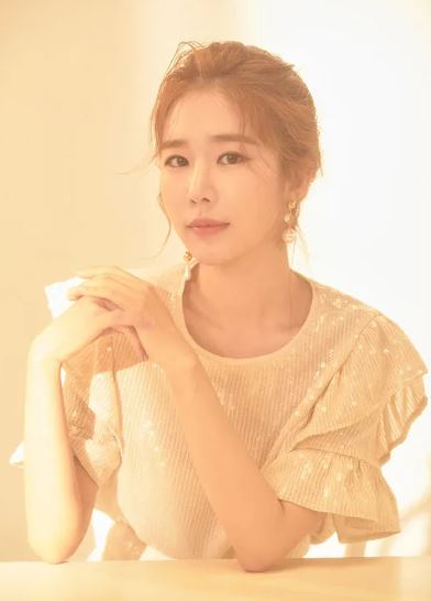  최근과 10년 전이 똑같은 얼굴, 동안 배우 유인나(인스타, 드라마, 아이유)