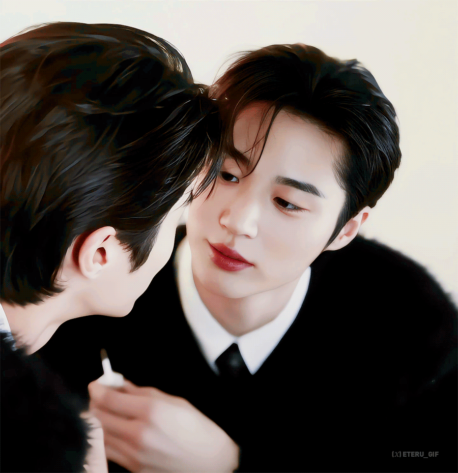 더쿠 - 변우석 짤별로 다 저장중