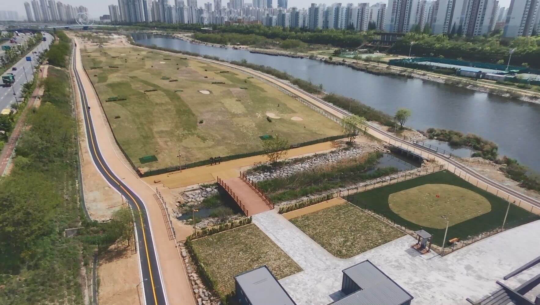  송도 달빛공원 18홀 규모 파크골프장 완공 [IFEZ] ㅣ 파크골프장과 일반 골프장은 어떻게 다를까