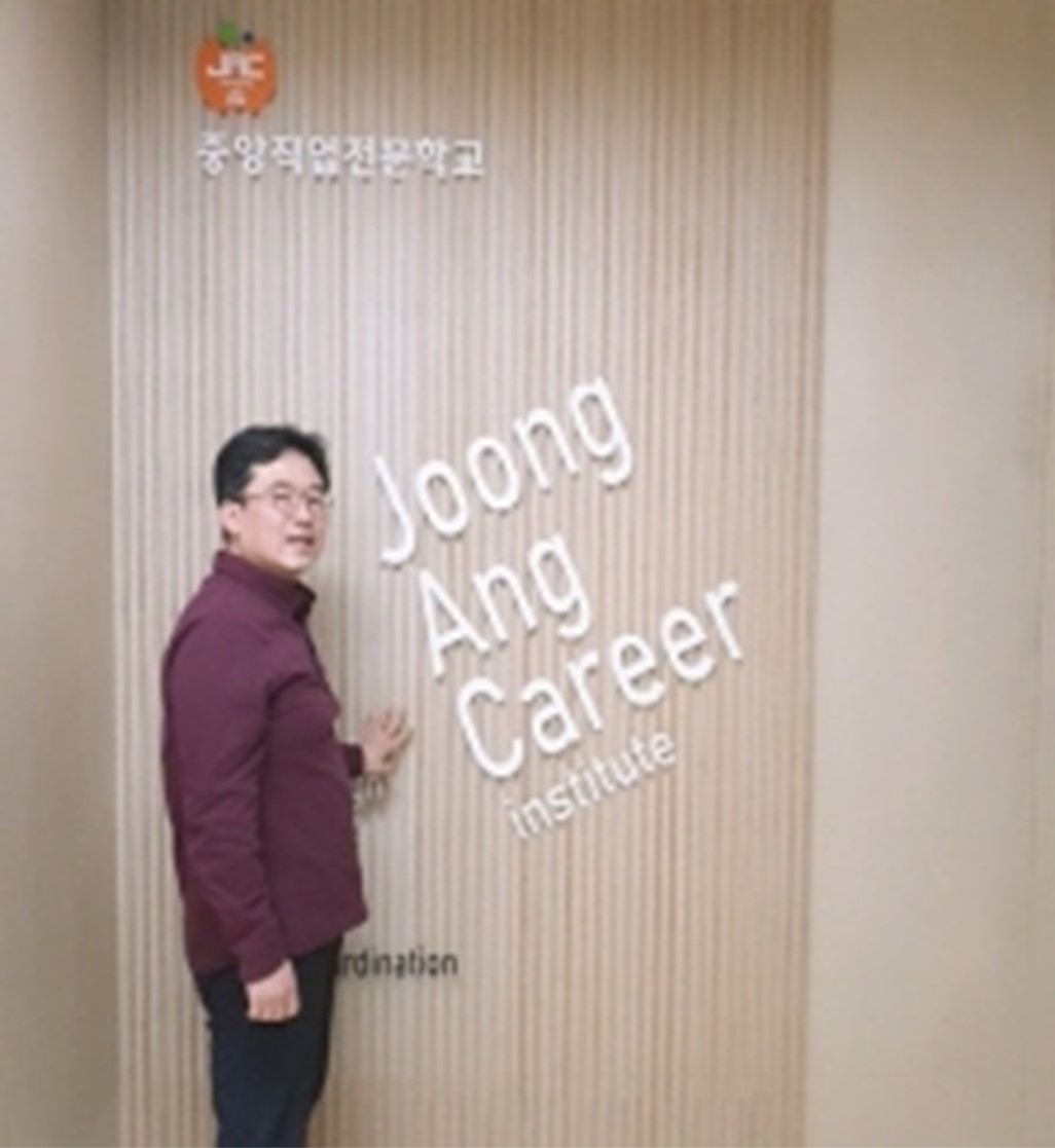  인천 남동구 중앙직업전문학교, 수업 중 잔다고 지적한 40대 김택주 교사 흉기 칼로 찌른 고등학생 살인미수 혐의 체포
