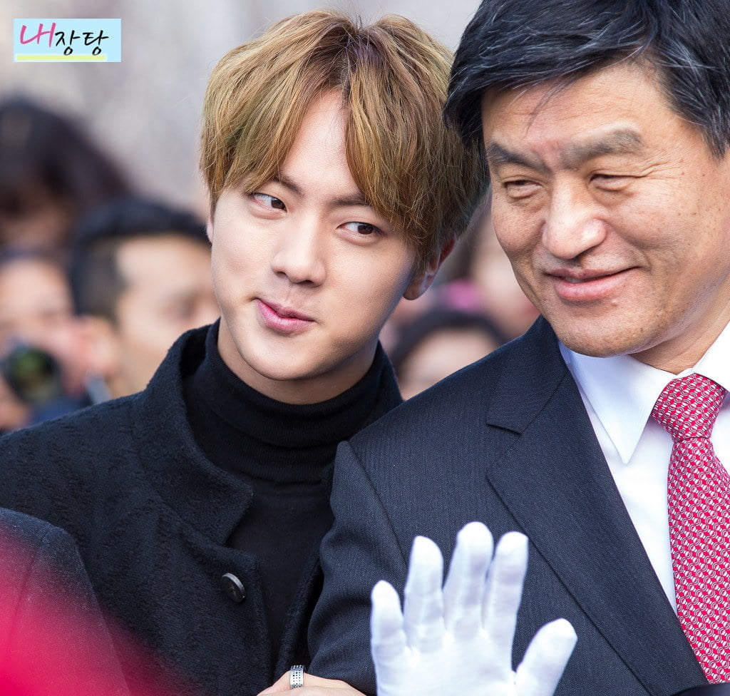  내장탕이 찍은 방탄소년단 무보정 사진.jpg