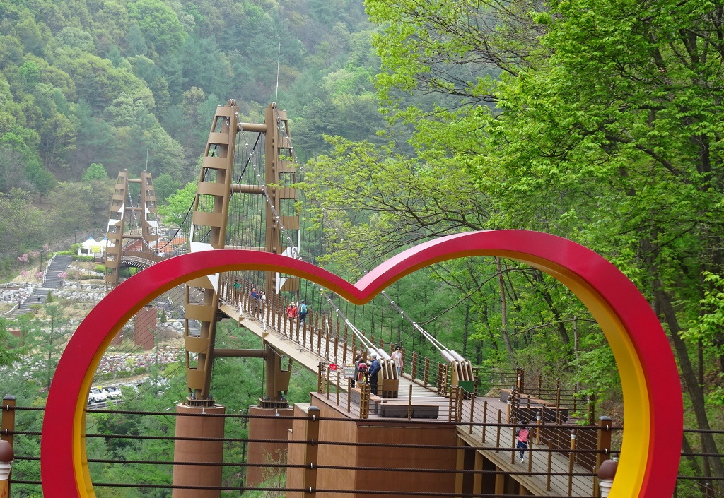 출렁다리 투어, 세번째 증평 좌구산 휴양랜드 명상 구름다리