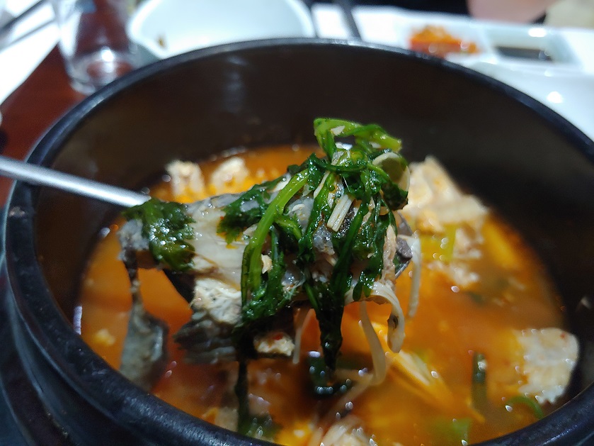 뚝배기-안에-매운탕