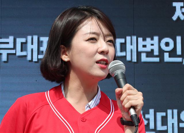  배현진, 이준석 면전서 혁신위 정면 반발.."자잘한 사조직 오해 받겠다"