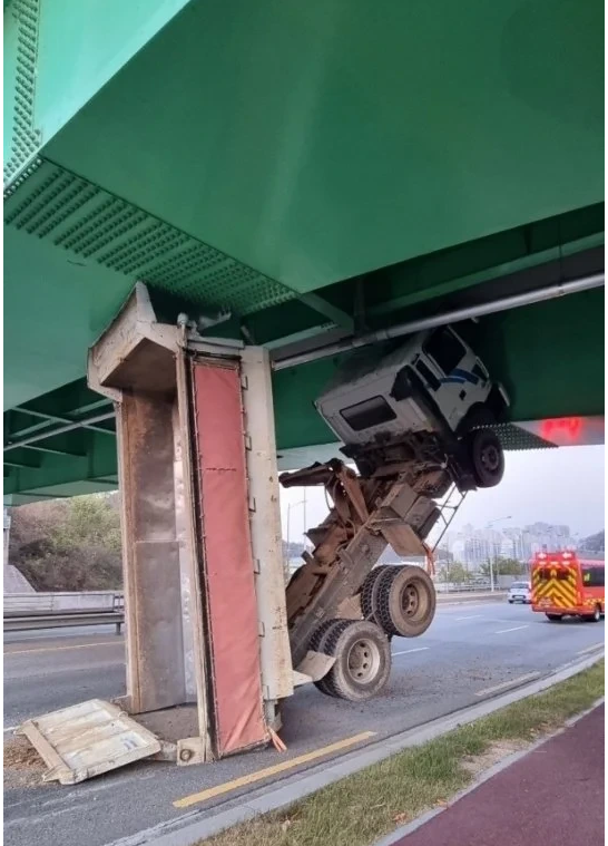 구미 트럭사고 영상