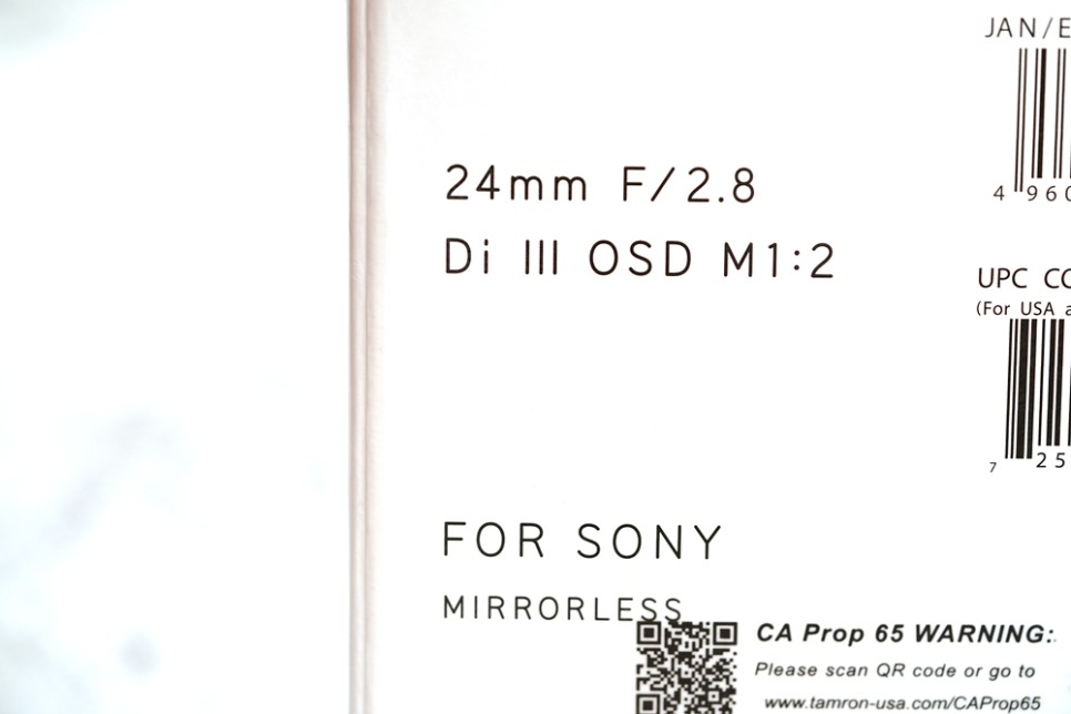 24mm F2.8 Di III OSD 렌즈 개봉기 목업폰처럼 아주 가벼운 소니 미러리스용 탐론 3