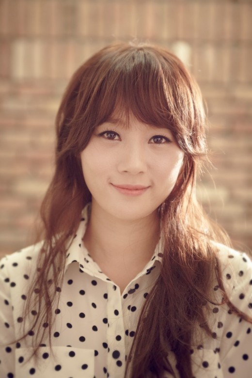  가수 이수영.