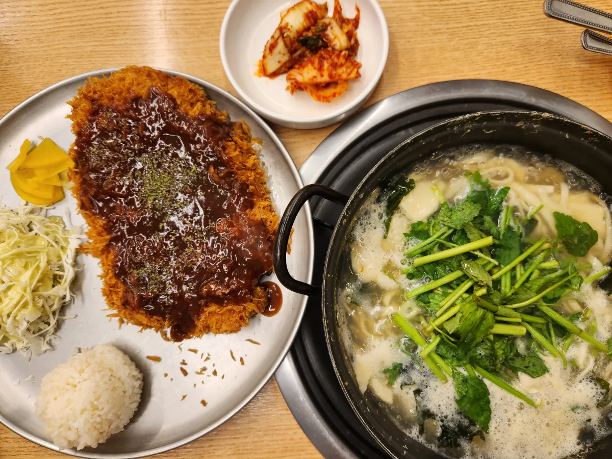 고양시-화정동-맛나칼제비-칼제비와-돈까스