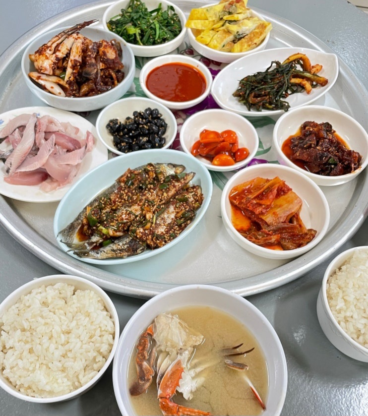 동네한바퀴 경남 고성 제철 회백반 맛집 정보