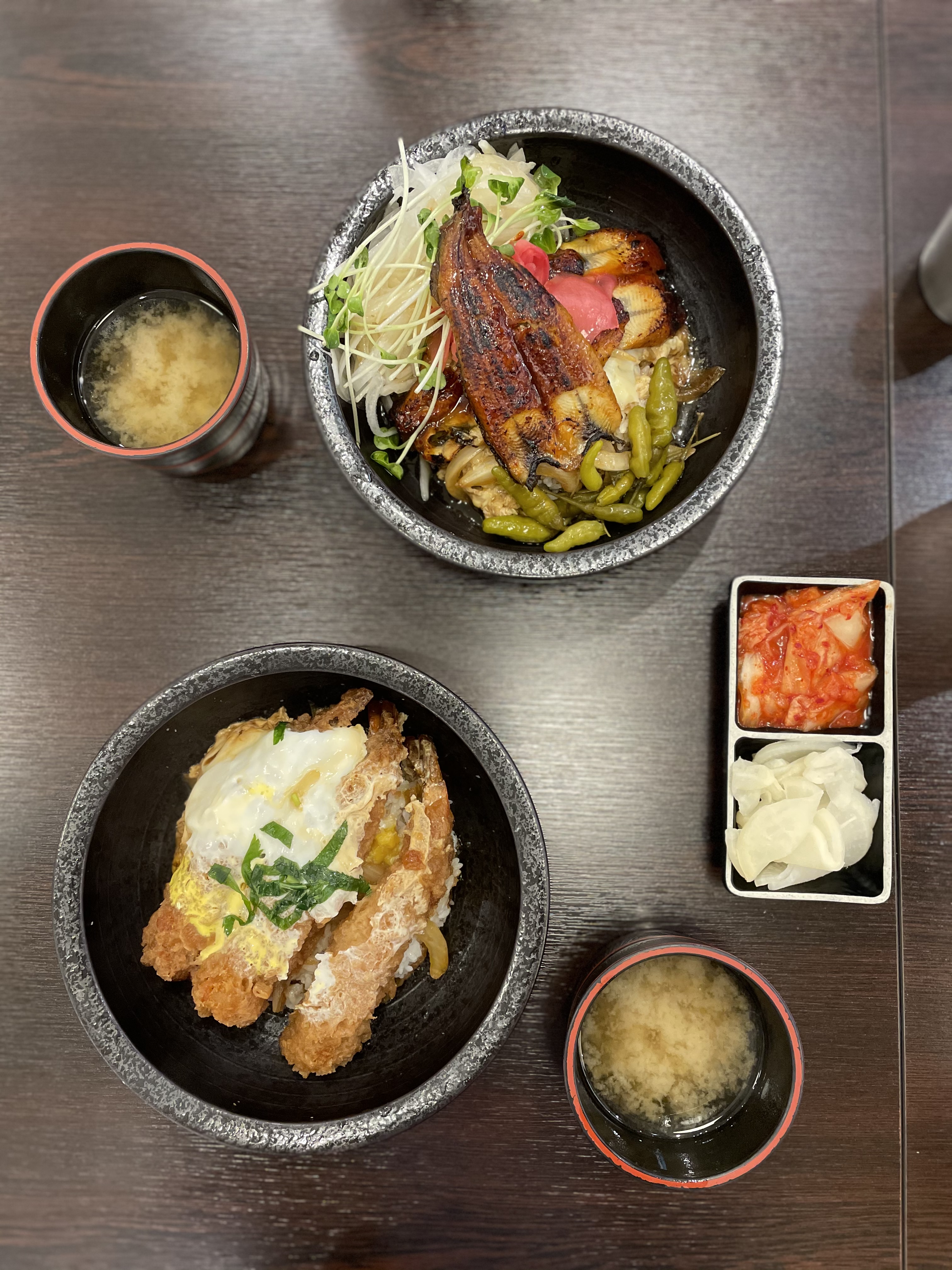  용인 수지 롯데몰 지하1층 홍대돈부리