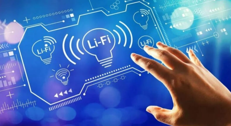  Wi-Fi 시대 저물고 100배 빠른 라이파이(Li-Fi) 시대 온다 VIDEO: The Wi-Fi Era Comes to an End: Lightning-Speed Internet Li-Fi Is Coming!