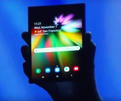  갤럭시폴드 5G 출시  화웨이 울고있는 현 상황!