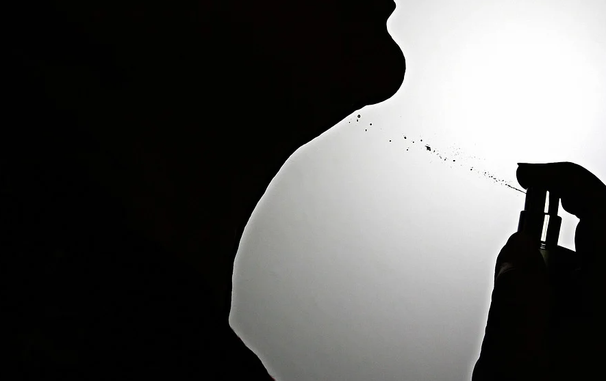  향수 뿌리는 법과 위치 이것이 기본