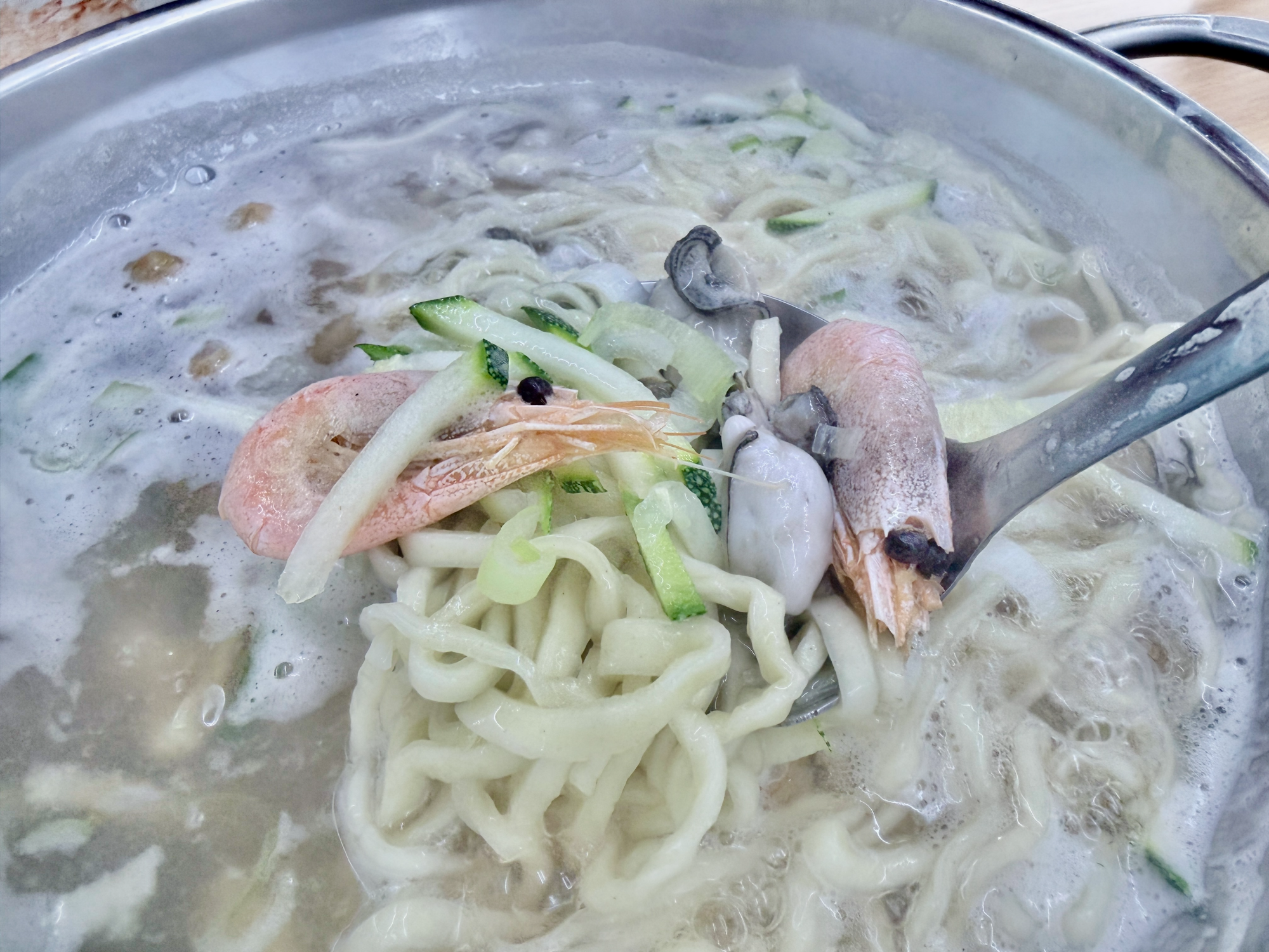 Hwangsaegolsonkalguksu 6