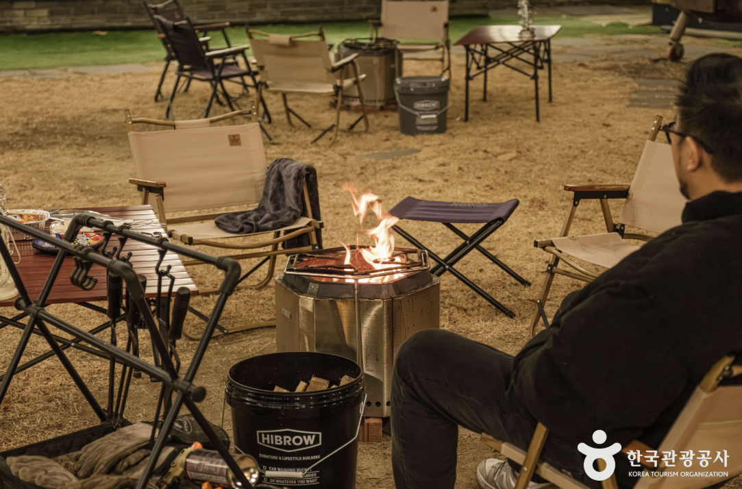 양산 카페백동 숲속