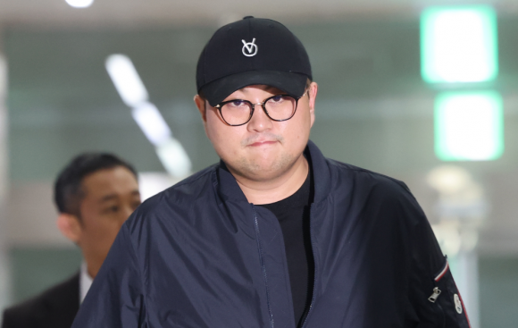 트로트 가수 김호중, 음주 운전 뺑소니 혐의로 구속 기소