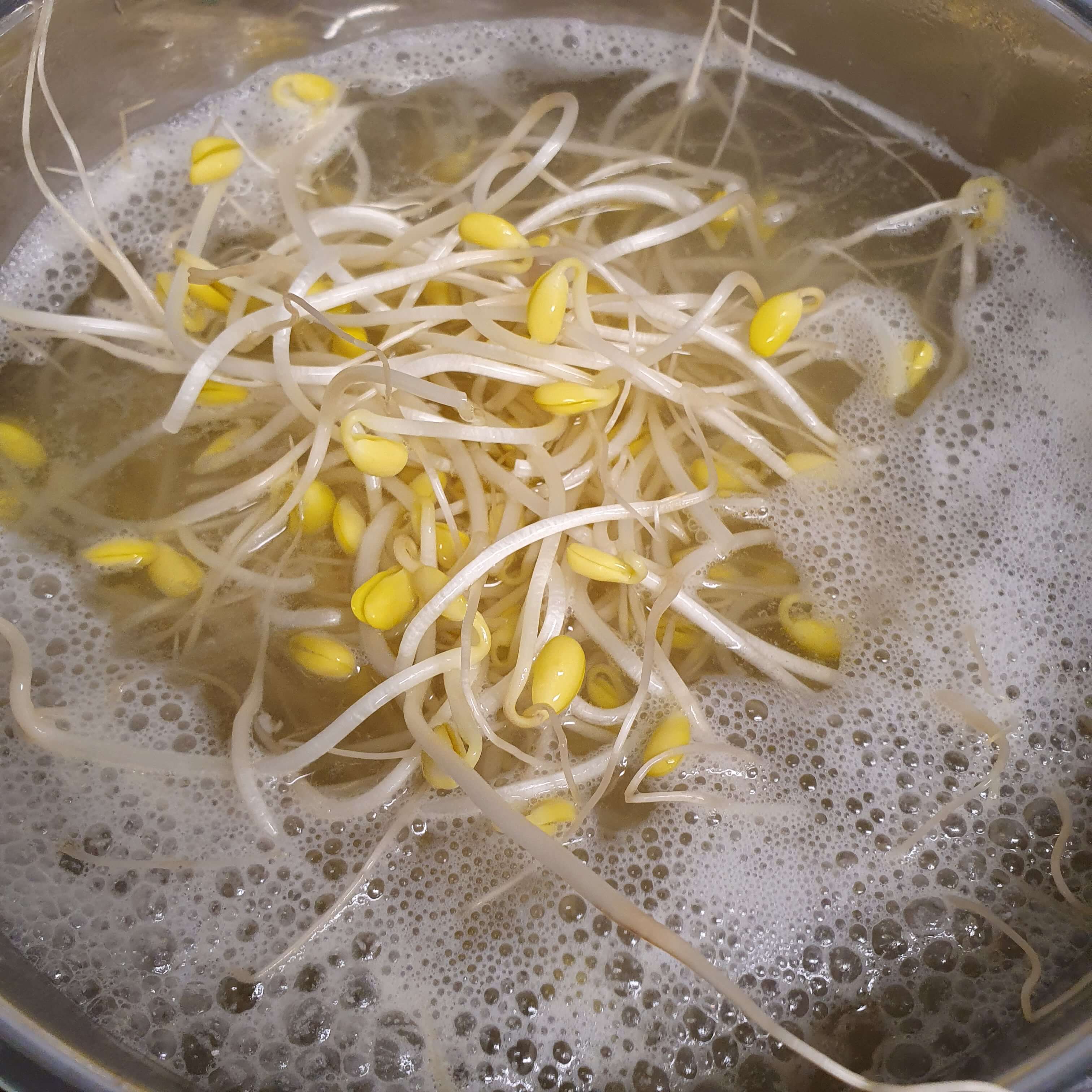 콩나물 국 끓이기