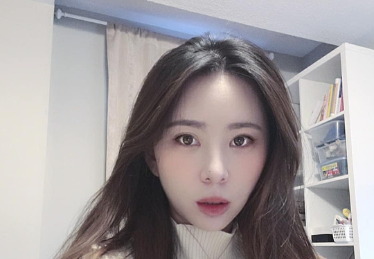  윤지오 과거 인터넷 방송 노출 논란 및 장자연