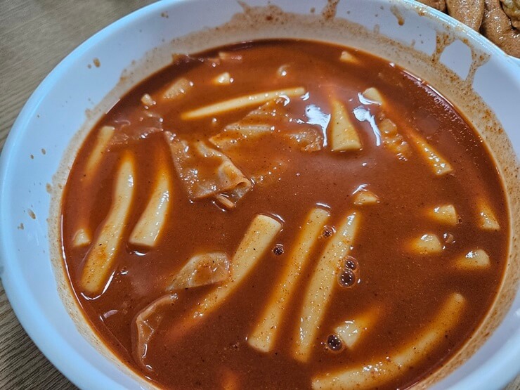 후매의 매콤한 맛&#44; 윤옥연할매떡볶이